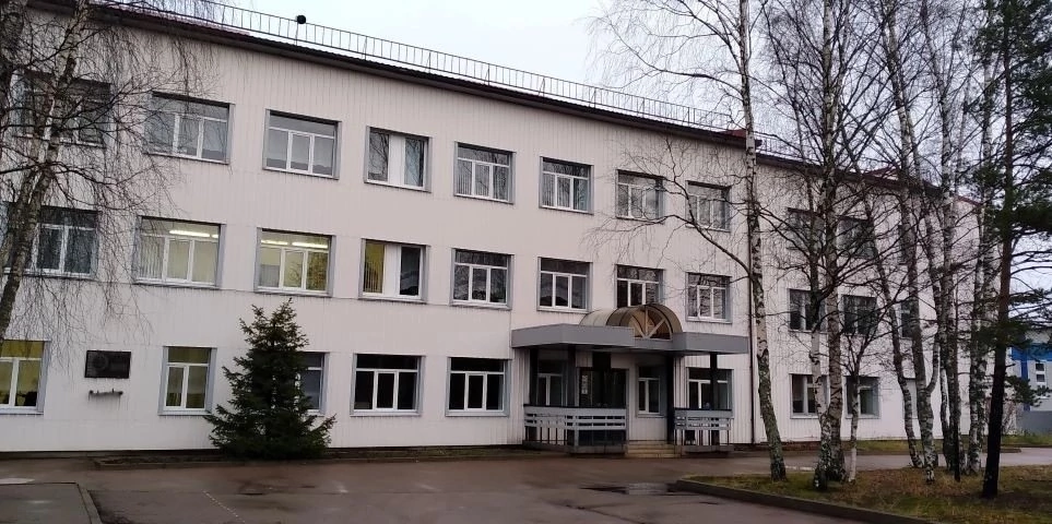 Фотография школы.